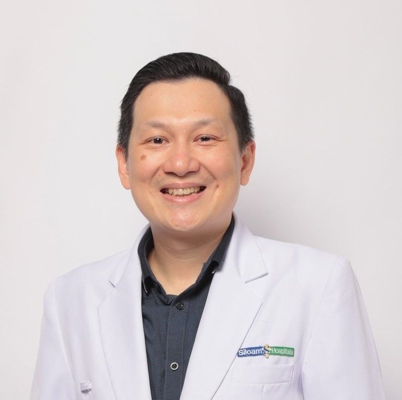 dr. Michael Kasenda, Sp.A