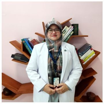 dr. Nadia Dwi Insani, Sp.A