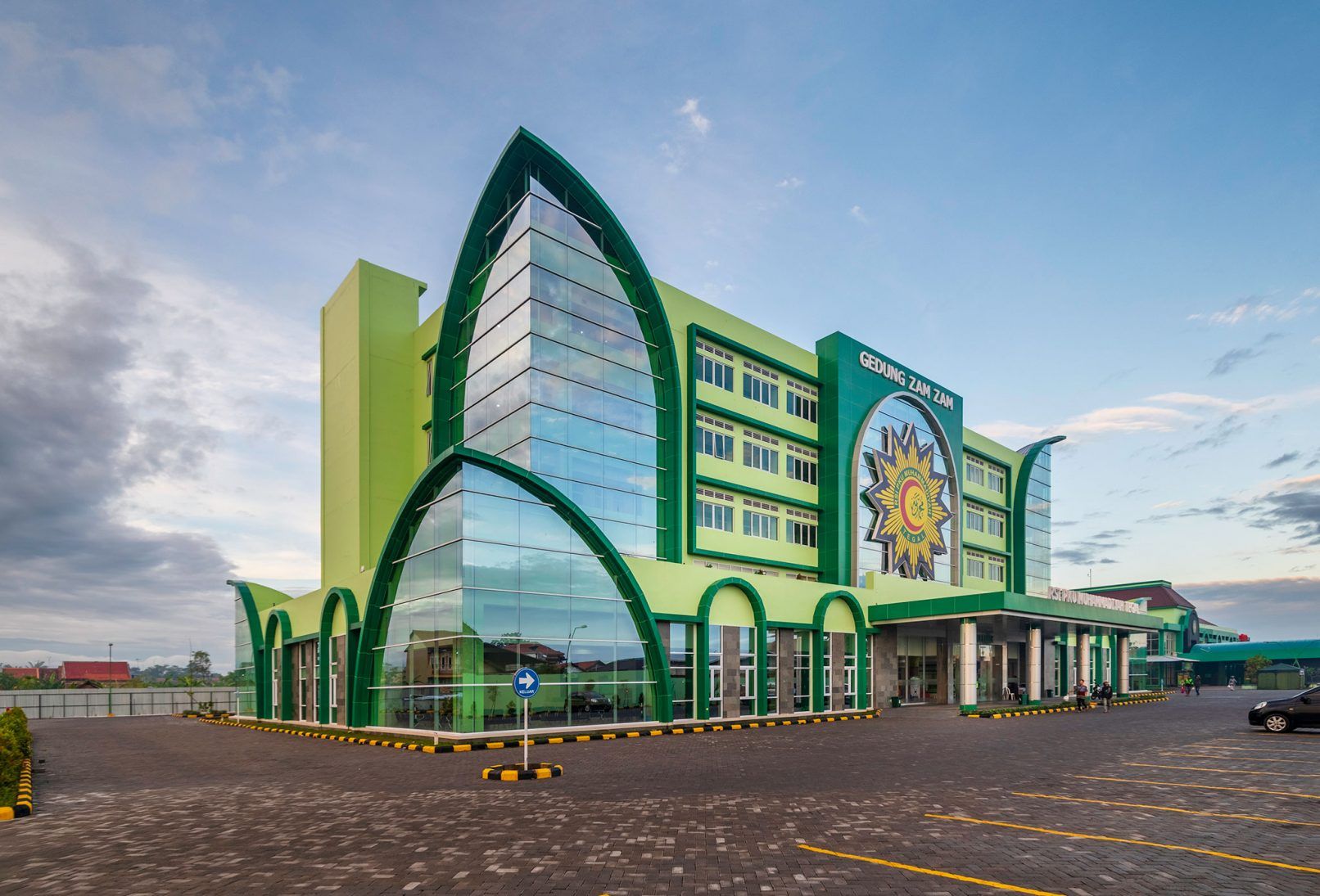 RUMAH SAKIT ISLAM PKU MUHAMMADIYAH TEGAL