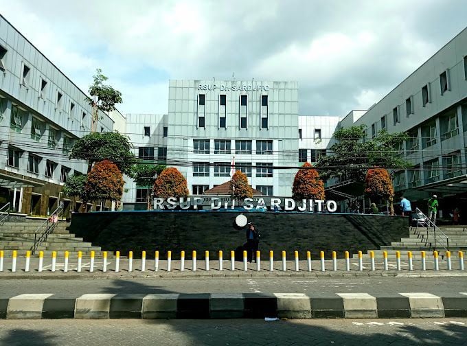 RUMAH SAKIT UMUM PUSAT DR. SARDJITO