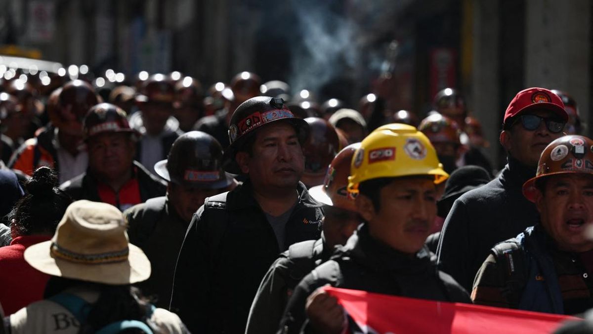 Aksi Besar di Bolivia: Desakan Mundur Presiden